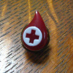 🩸 Blood Donor Vintage Lapel Pin